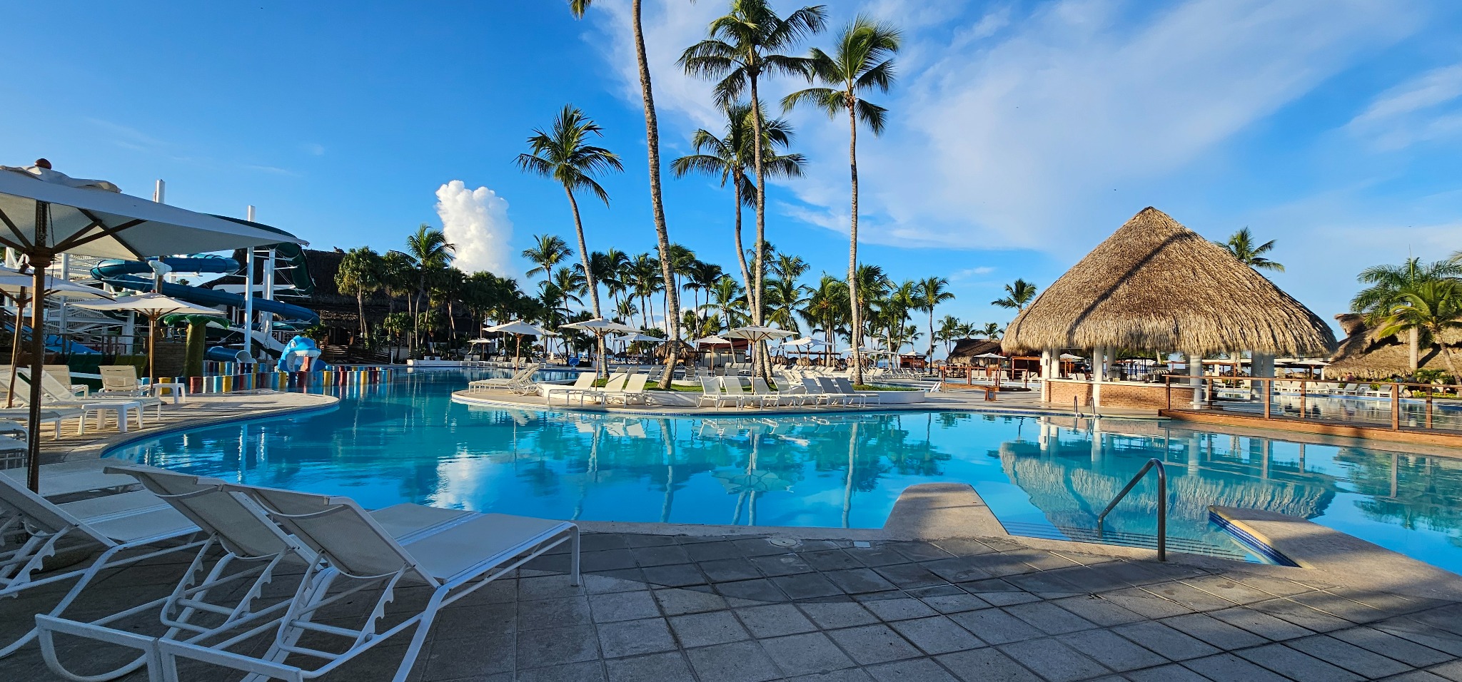 Piscina do Sunscape Dominicus Bayahibe durante a estadia Sun Club em setembro de 2024