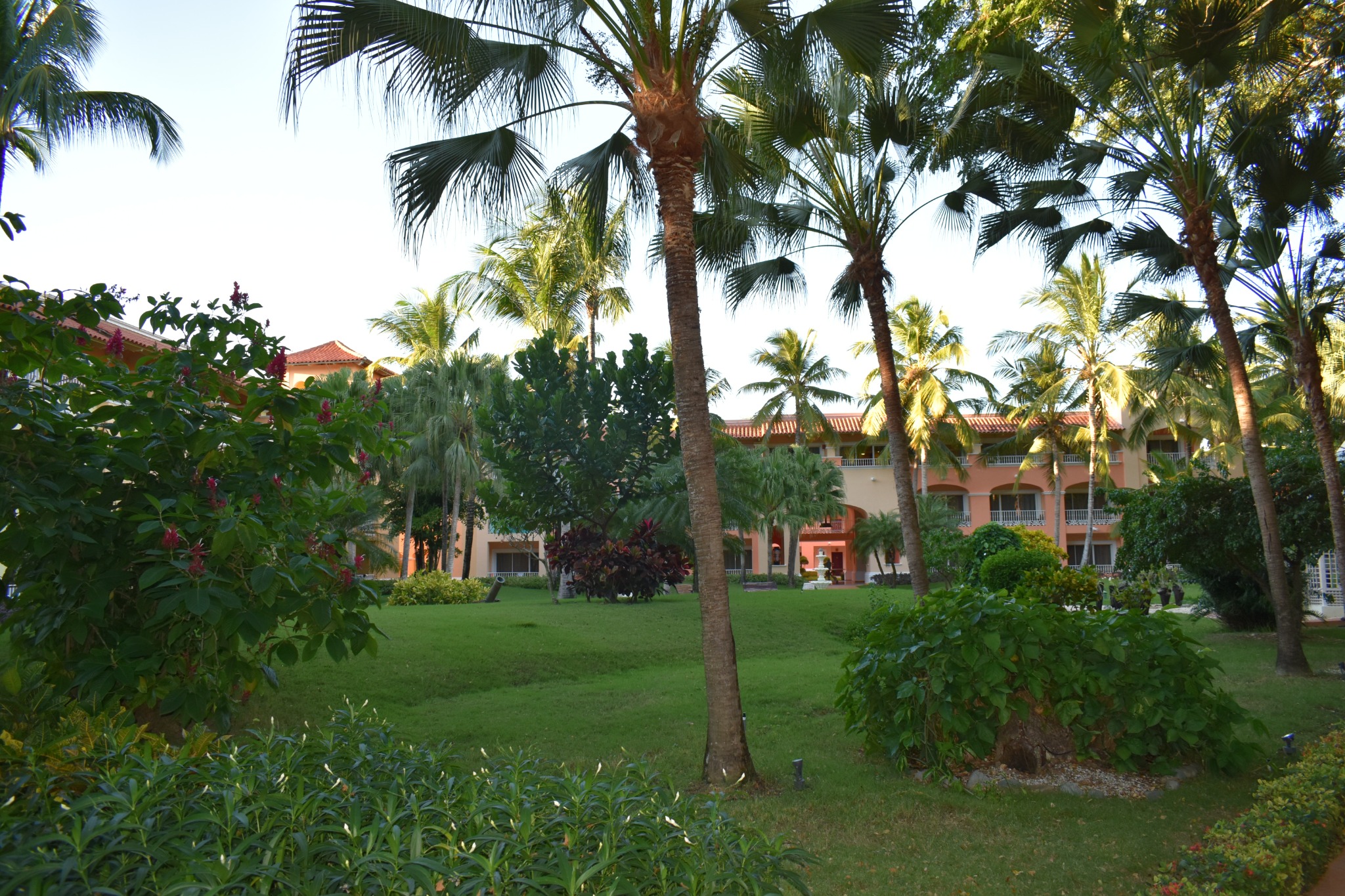 Jardins do Iberostar Selection Hacienda Dominicus fotografados em 2022