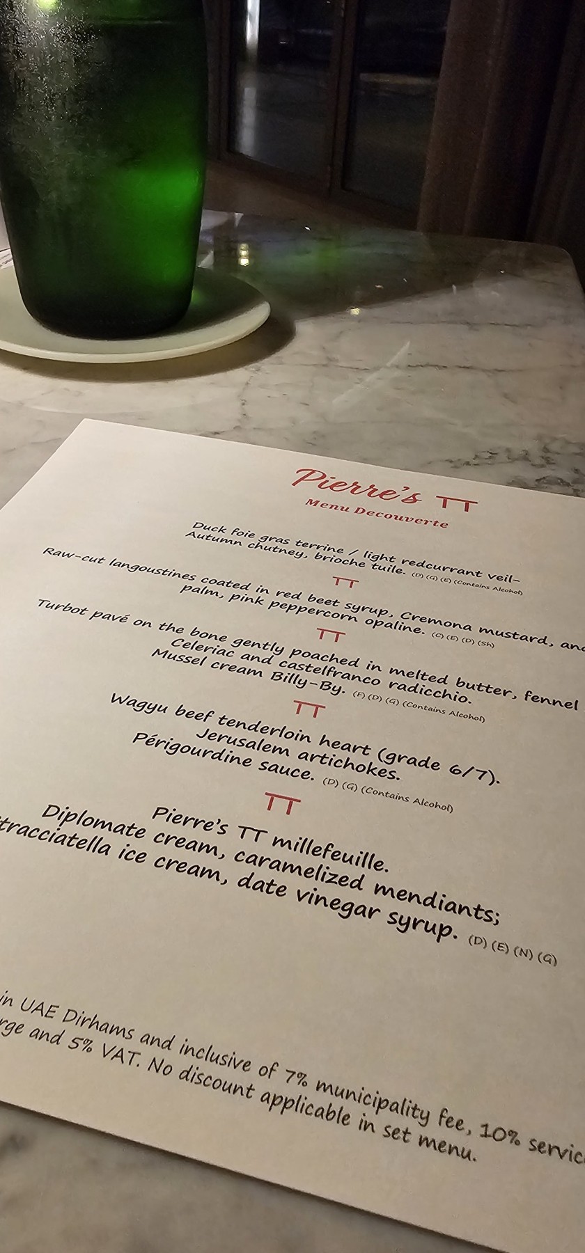 Menu Découverte fotografado no Pierre’s TT durante o jantar de junho de 2026